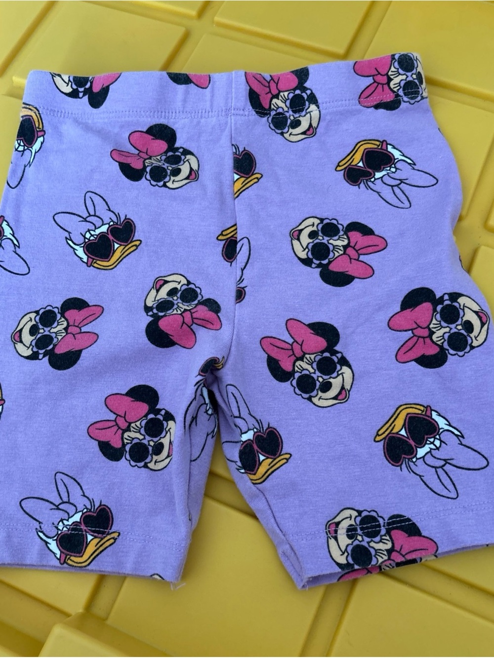 Disney Purple Biker Shorts 5-6 Yrs/116 CM w Minnie Mouse & Daisy Duck with Sungl